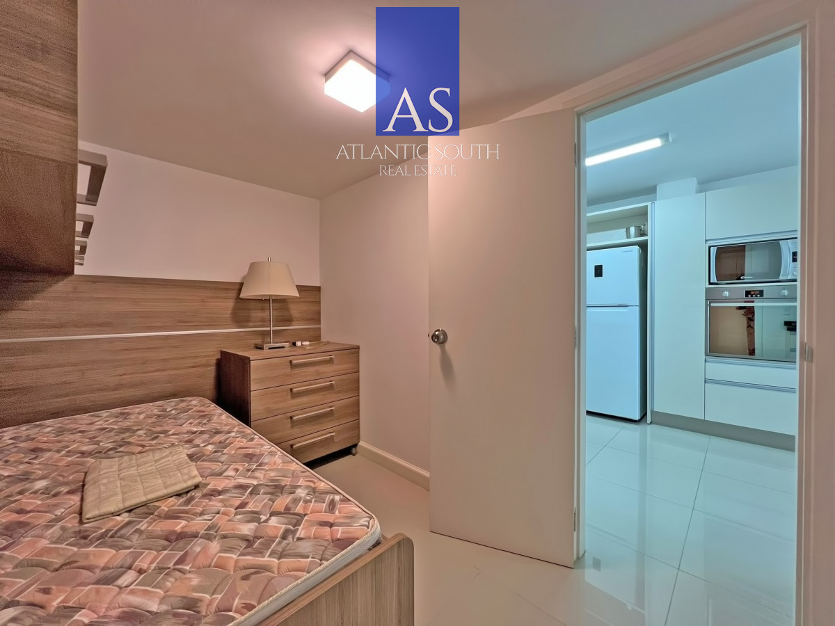 Apartamento ID.4824 - Frente al mar, reciclado en torre de gran categoría en venta 
