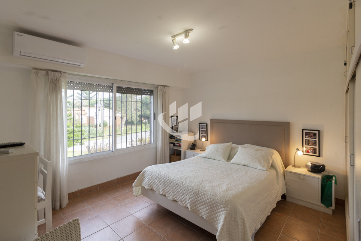 Casa ID.519 - Venta, casa, 4 dormitorios, Mansa, Punta del Este.