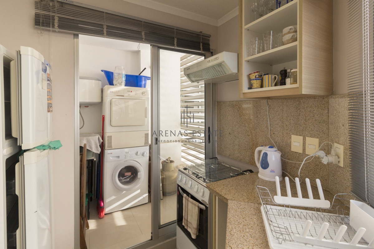 Apartamento ID.3119 - Piso alto, dos dormitorios, dos baños