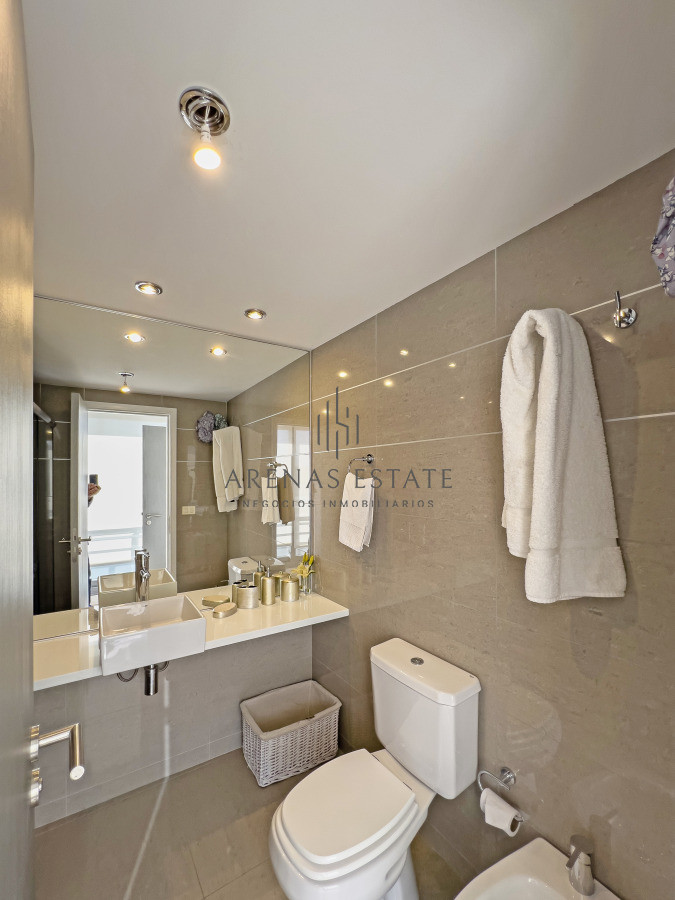 Apartamento ID.4062 - VENTA APARTAMENTO DOS DORMITORIOS PUNTA DEL ESTE