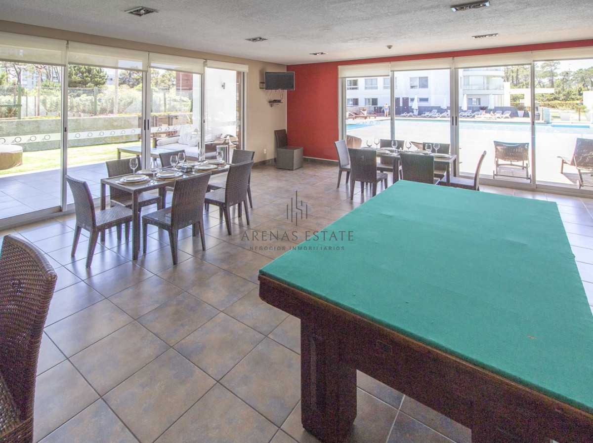 Apartamento ID.3119 - Piso alto, dos dormitorios, dos baños