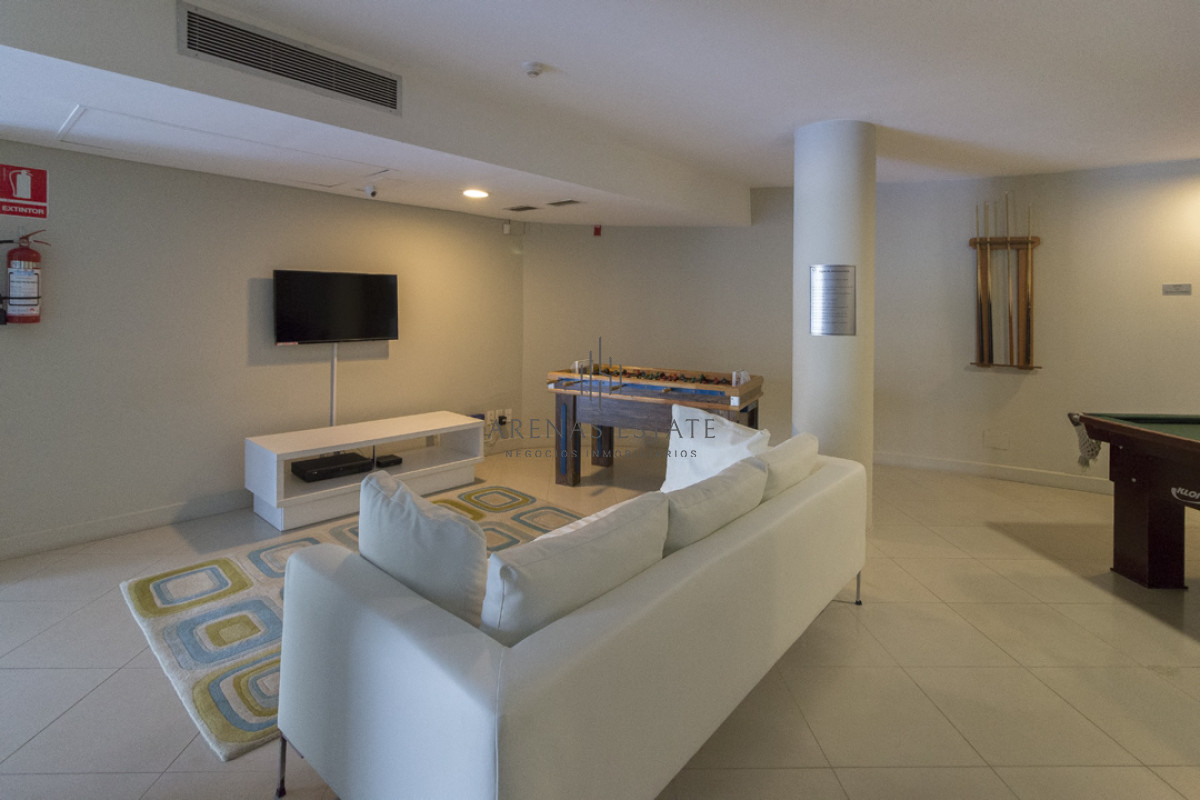 Apartamento ID.3119 - Piso alto, dos dormitorios, dos baños