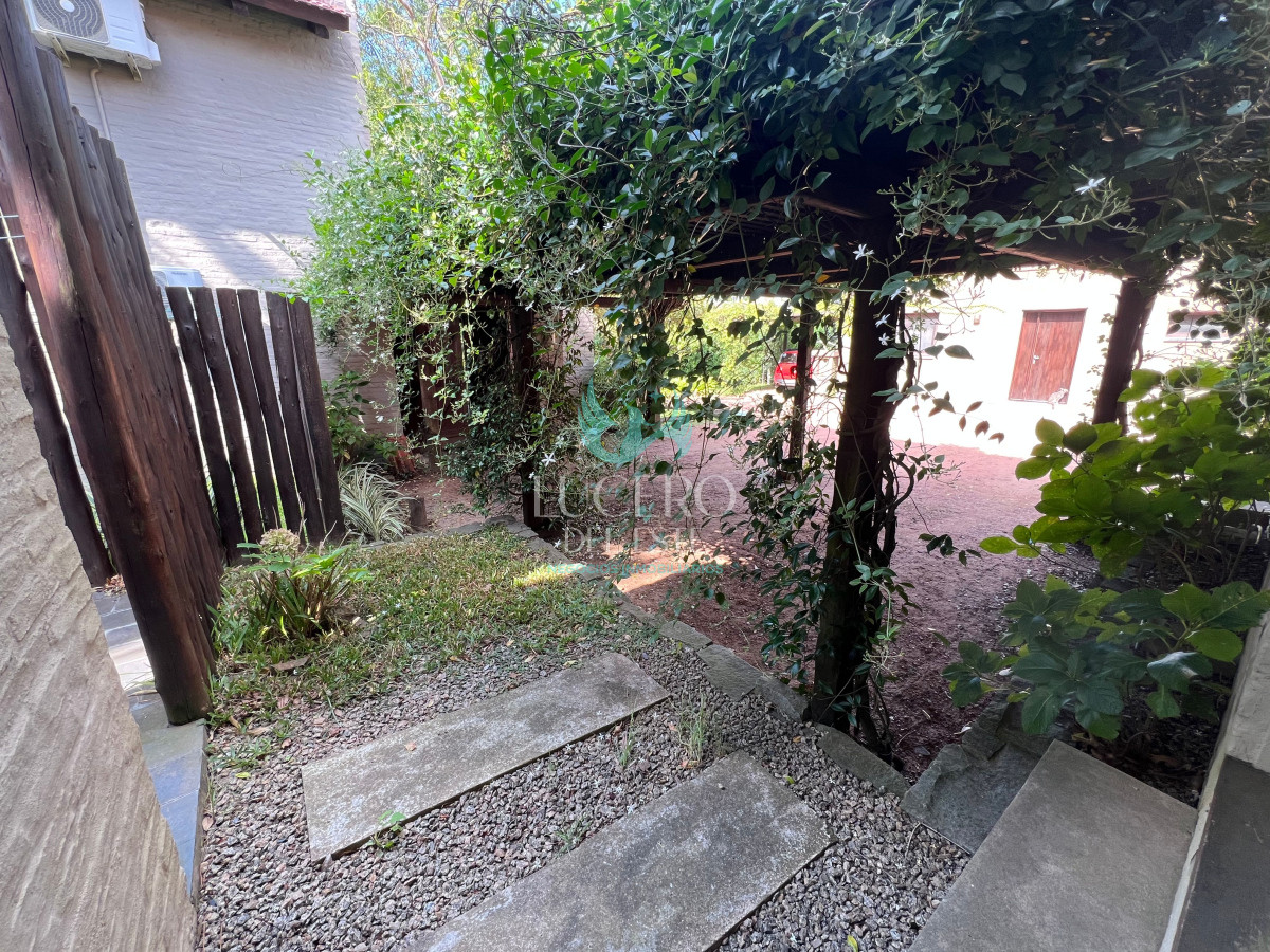 Casa ID.1589 - Casa duplex alquiler anual en barrio privado 2 dormitorios