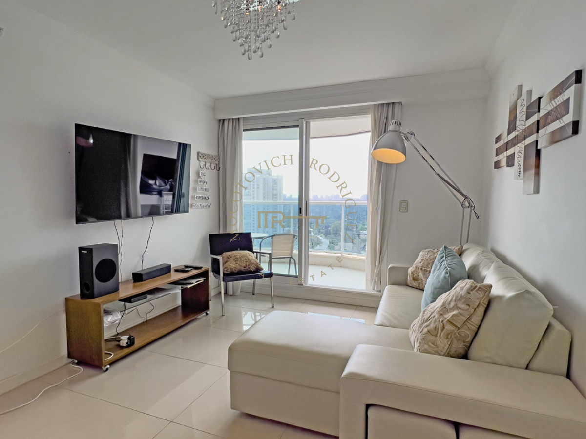 Apartamento ID.2502 - Apartamento en venta y alquiler en Mansa Punta del Este, 2 dormitorios, 3 baños