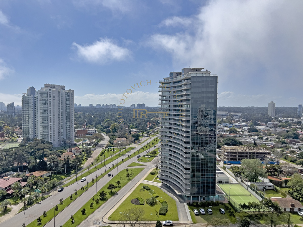 Apartamento ID.2502 - Apartamento en venta y alquiler en Mansa Punta del Este, 2 dormitorios, 3 baños