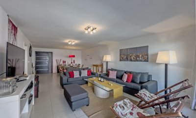 Apartamento en venta sobre la brava