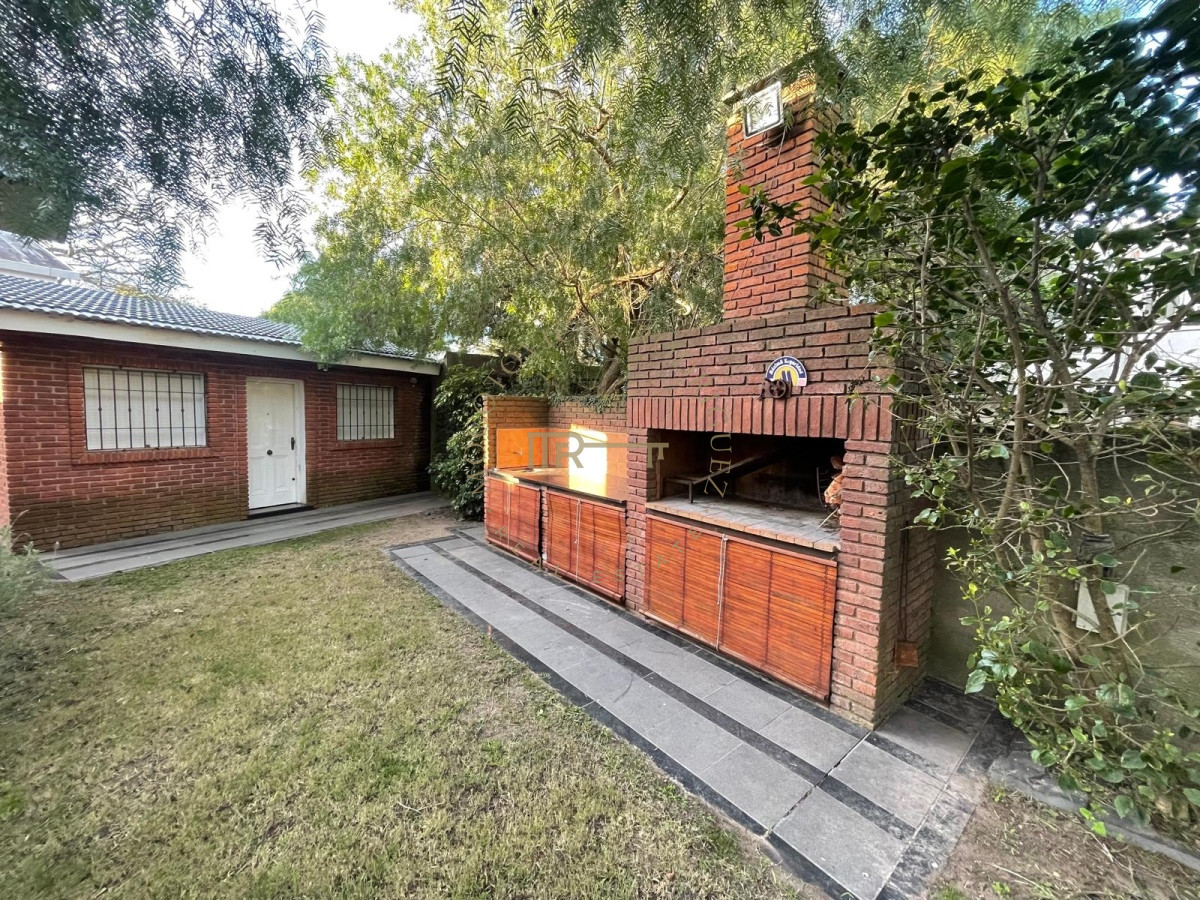 Casa ID.1270 - Hermosa casa de cuatro dormitorios
