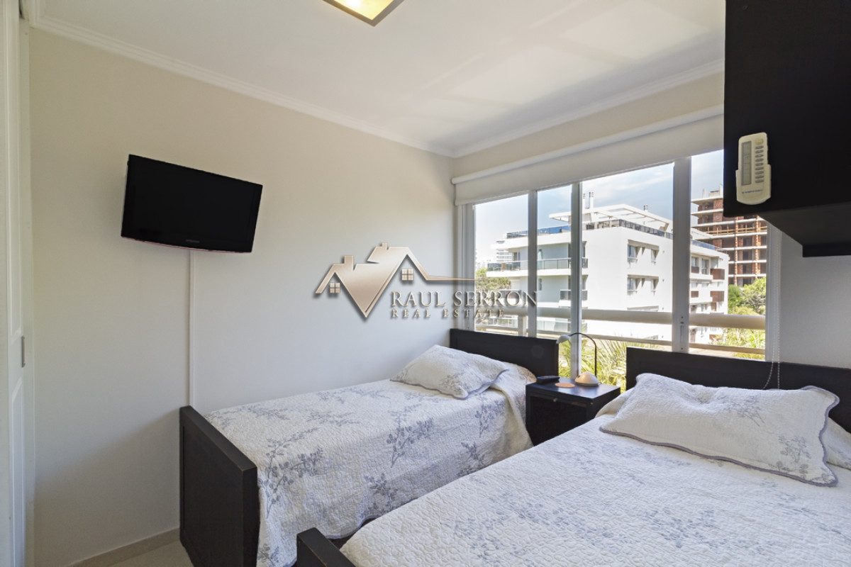 Apartamento ID.1766 - Apartamento en venta y alquiler en Brava Punta del Este, 3 dormitorios, 2 baños