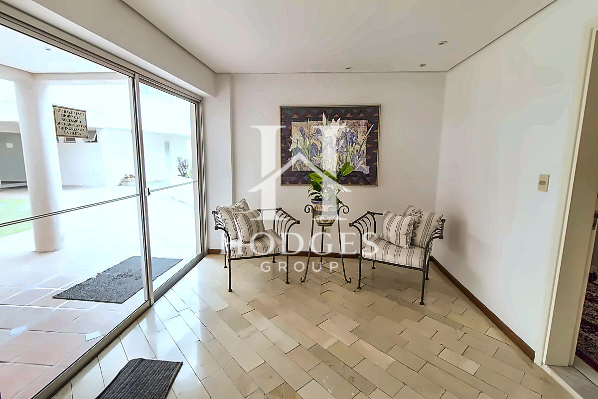 Apartamento ID.562 - Venta de apartamento en playa mansa - 2 dorm 2 baños Punta del Este