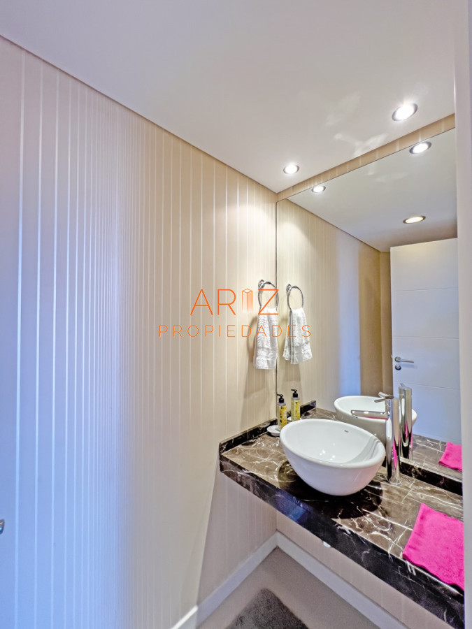 Apartamento ID.2117 - VENTA APARTAMENTO 2 DORMITORIOS 3 BAÑOS 2 EN SUITE PUNTA DEL ESTE MANSA A PASOS DEL MAR