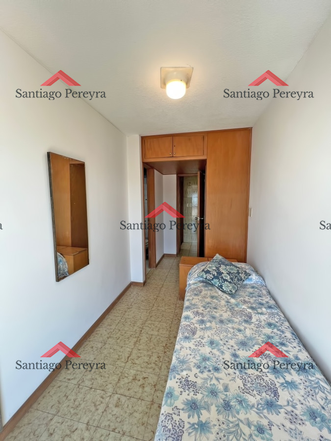 Apartamento ID.15581 - Apartamento en venta en Punta del Este, Tres dormitorios + servicio