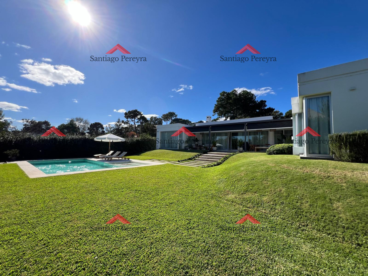 Casa en Beverly Hills, Punta del Este — REF 15051