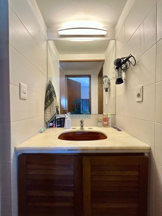 Apartamento ID.1166 - Alquiler anual usd 2200 mensuales- 3 dormitorios reciclado