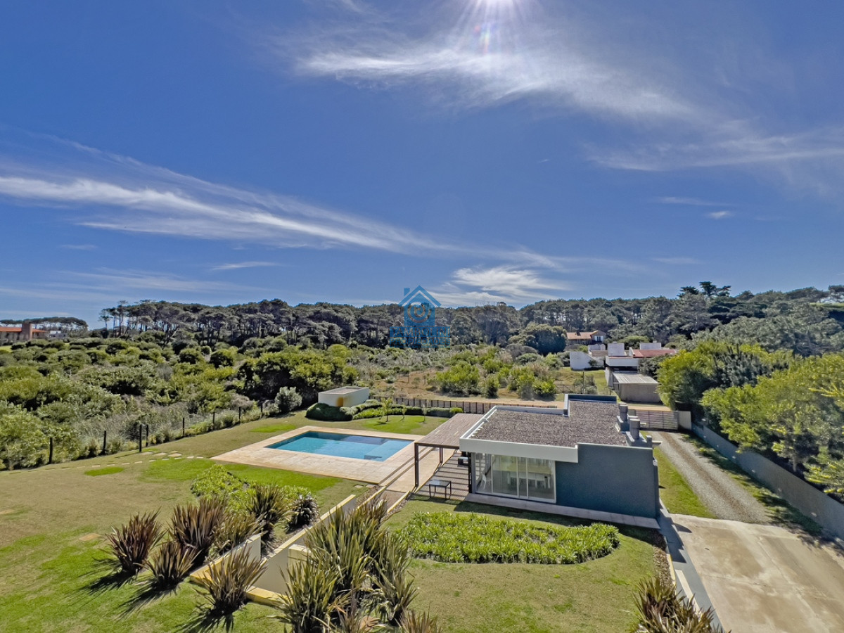 Apartamento ID.646 - Apartamento en alquiler anual, temporada y venta