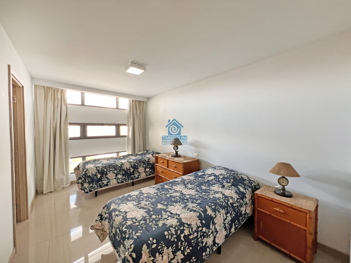 Apartamento ID.1194 - Apartamento en venta y alquiler anual 2 dormitorios Torre Onix