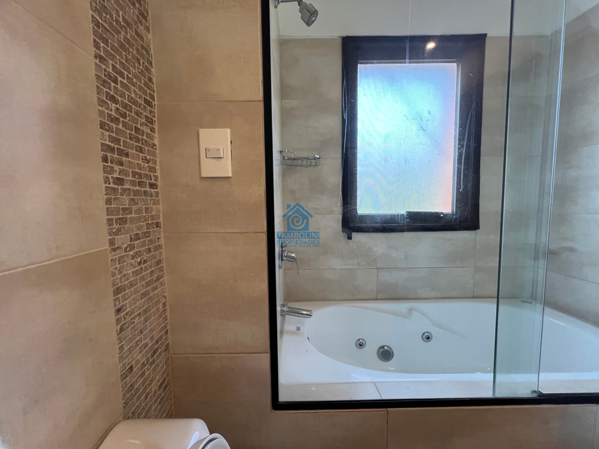 Casa ID.1220 - Alquiler anual y venta casa 2 dormitorios en Barrio privado