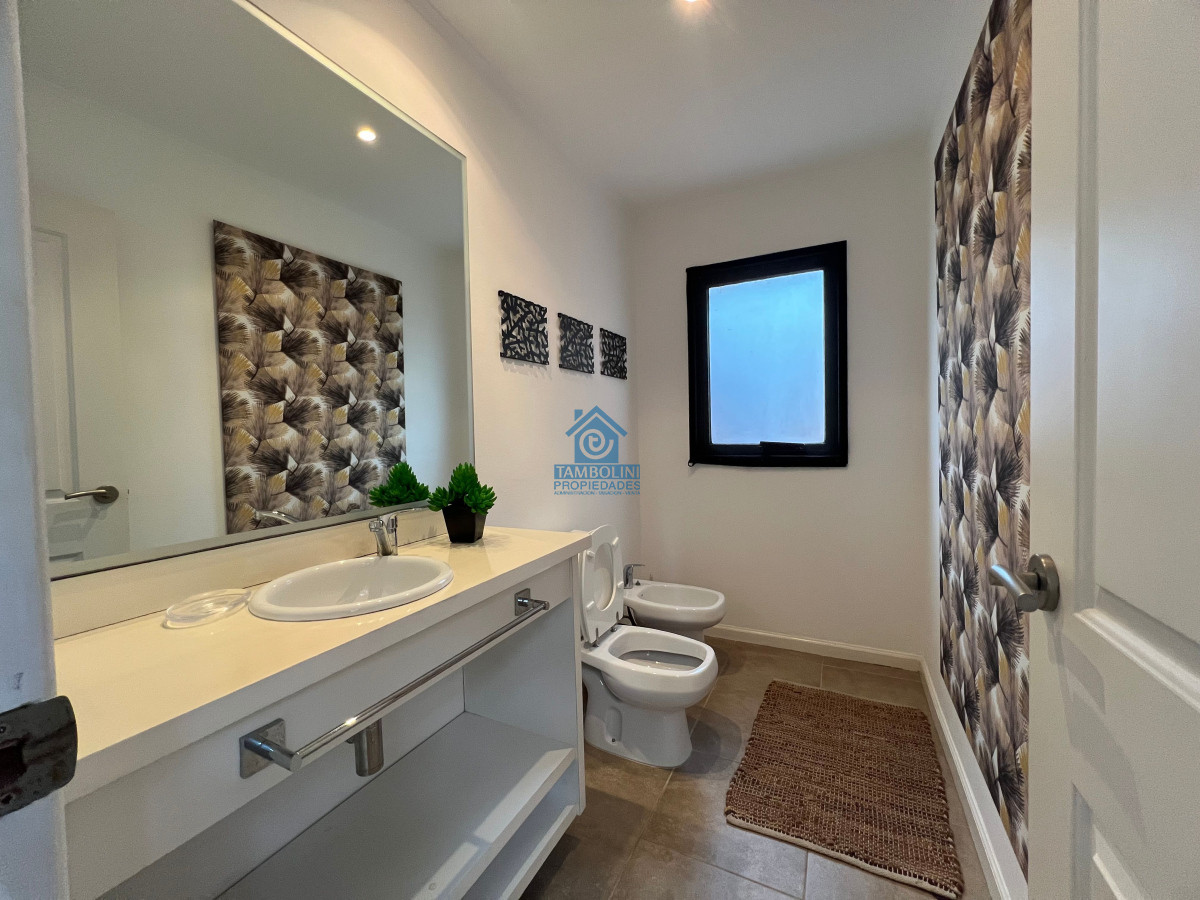 Casa ID.1220 - Alquiler anual y venta casa 2 dormitorios en Barrio privado