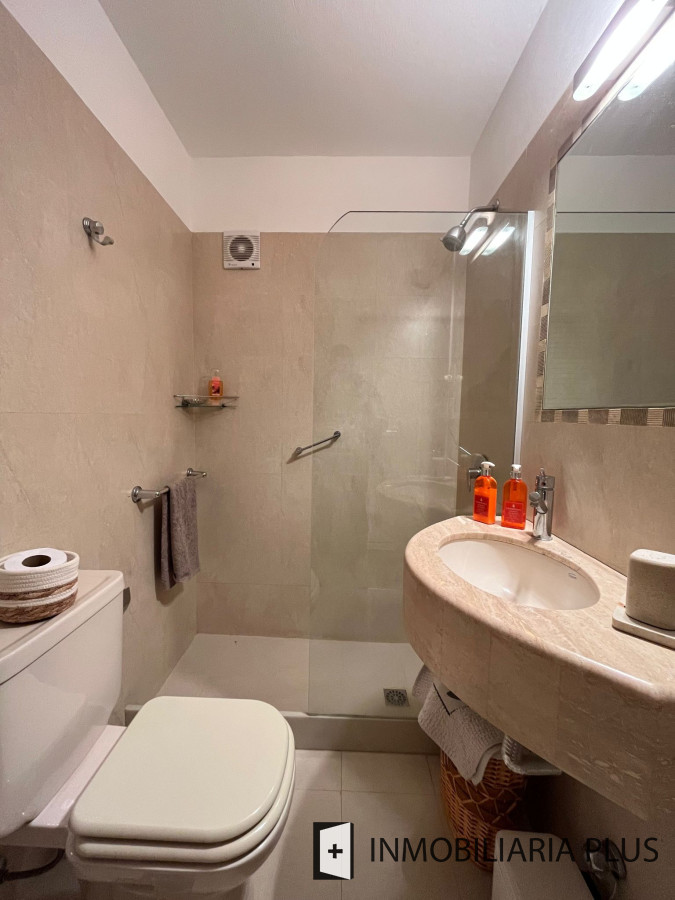 Apartamento ID.930 - Alquilo Apartamento en la Península con vista al Puerto y pasos de la Playa de Punta del Este