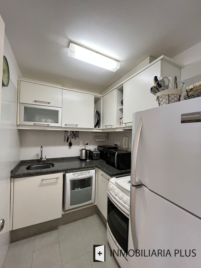 Apartamento ID.930 - Alquilo Apartamento en la Península con vista al Puerto y pasos de la Playa de Punta del Este