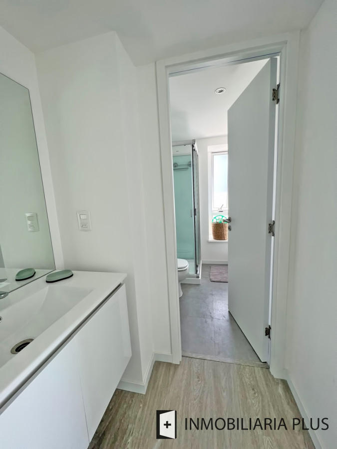 Apartamento ID.925 - Alquiler de Apartamento con Piscinas Climatizada cerrada y Exterior en Punta del Este