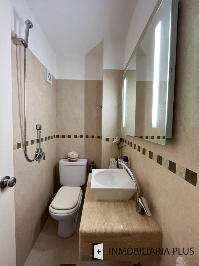 Apartamento ID.930 - Alquilo Apartamento en la Península con vista al Puerto y pasos de la Playa de Punta del Este