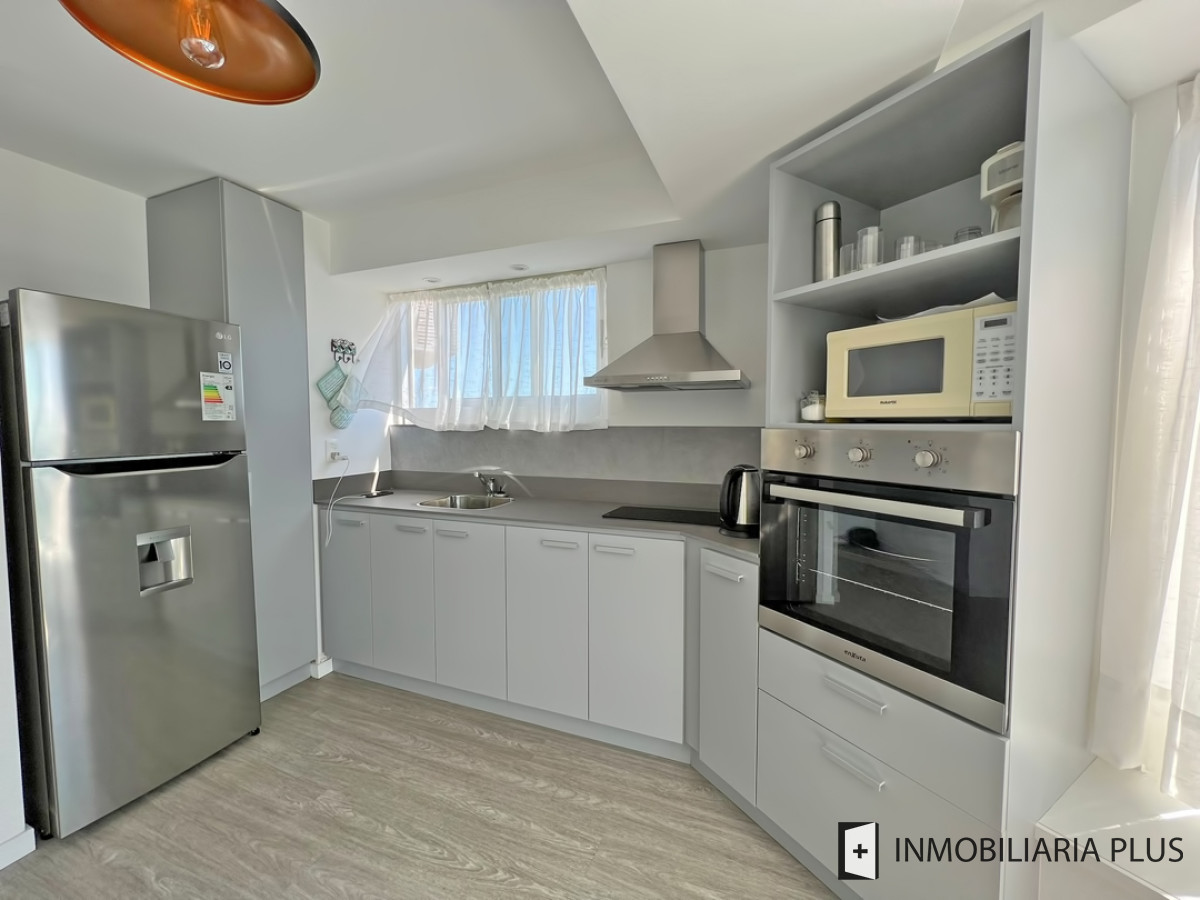 Apartamento ID.925 - Alquiler de Apartamento con Piscinas Climatizada cerrada y Exterior en Punta del Este