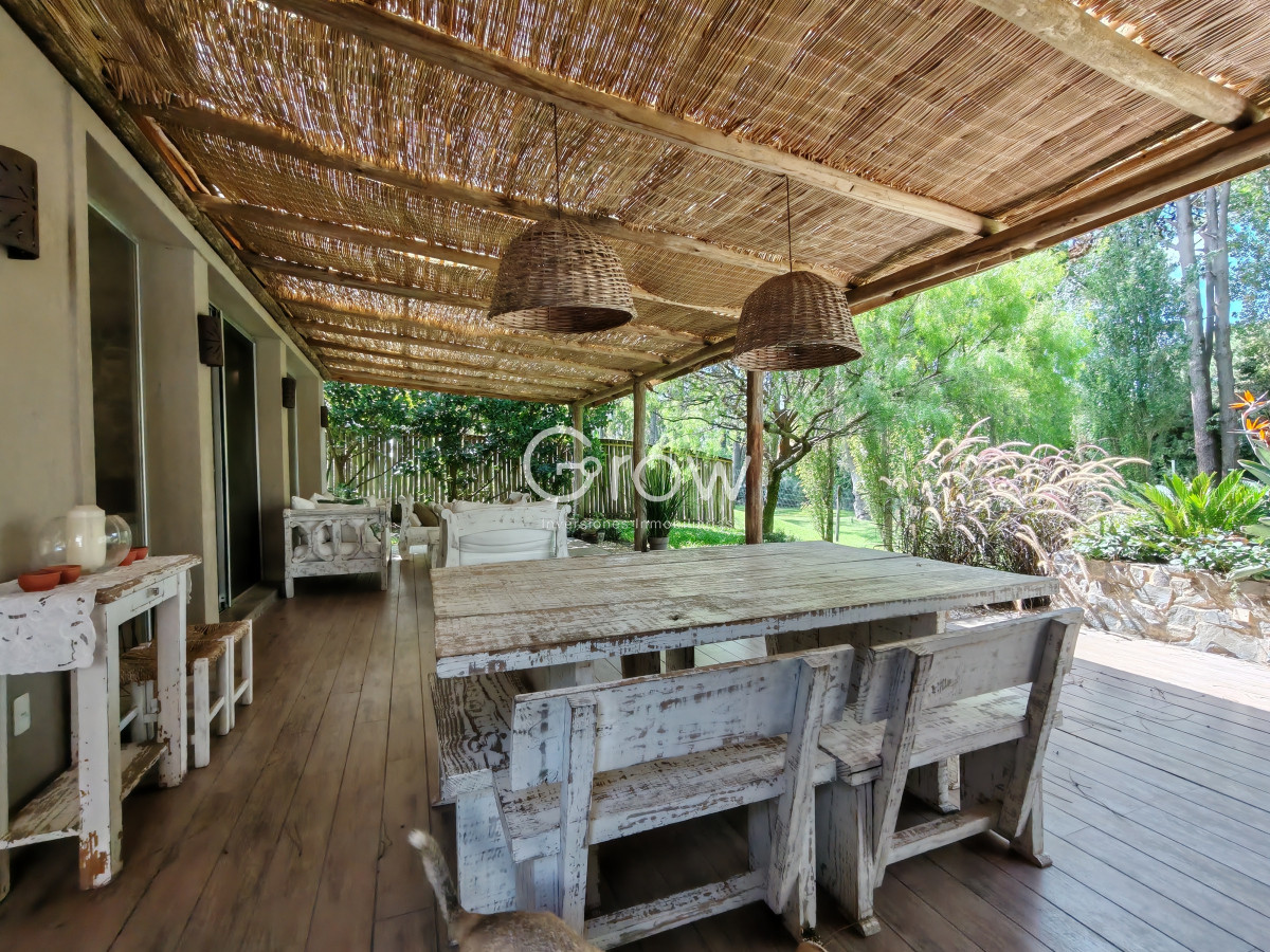 Casa ID.2078 - Casa en Barrio privado en venta 