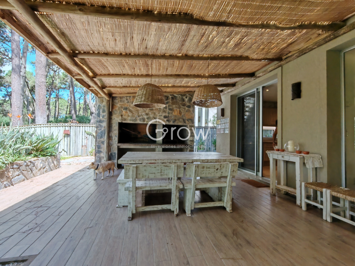 Casa ID.2078 - Casa en Barrio privado en venta 