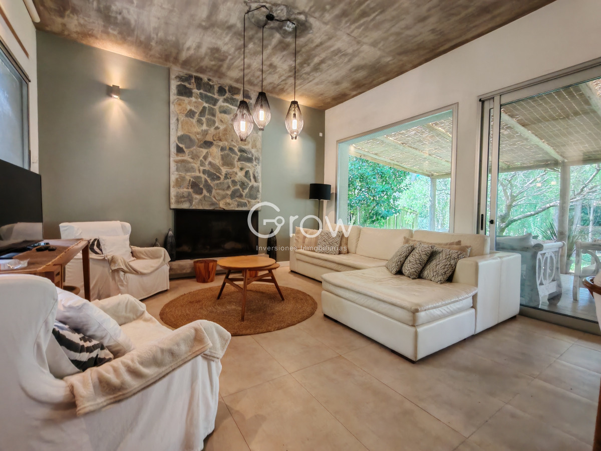 Casa ID.2078 - Casa en Barrio privado en venta 