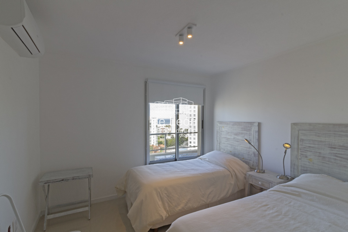 Apartamento ID.15182 - Departamento de 2 dormitorios en Punta del Este