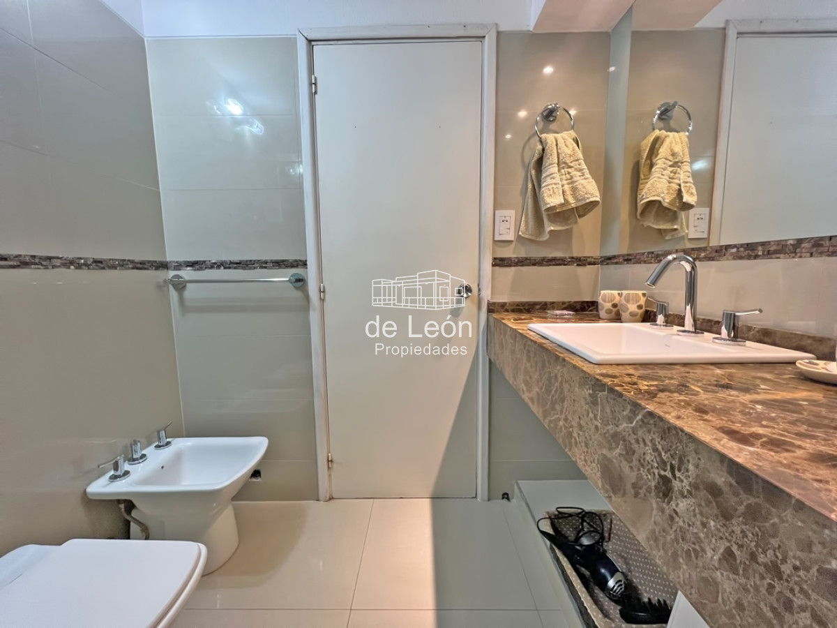 Apartamento ID.15183 - Apartamento en venta y alquiler en Brava Punta del Este, 2 dormitorios, 3 baños