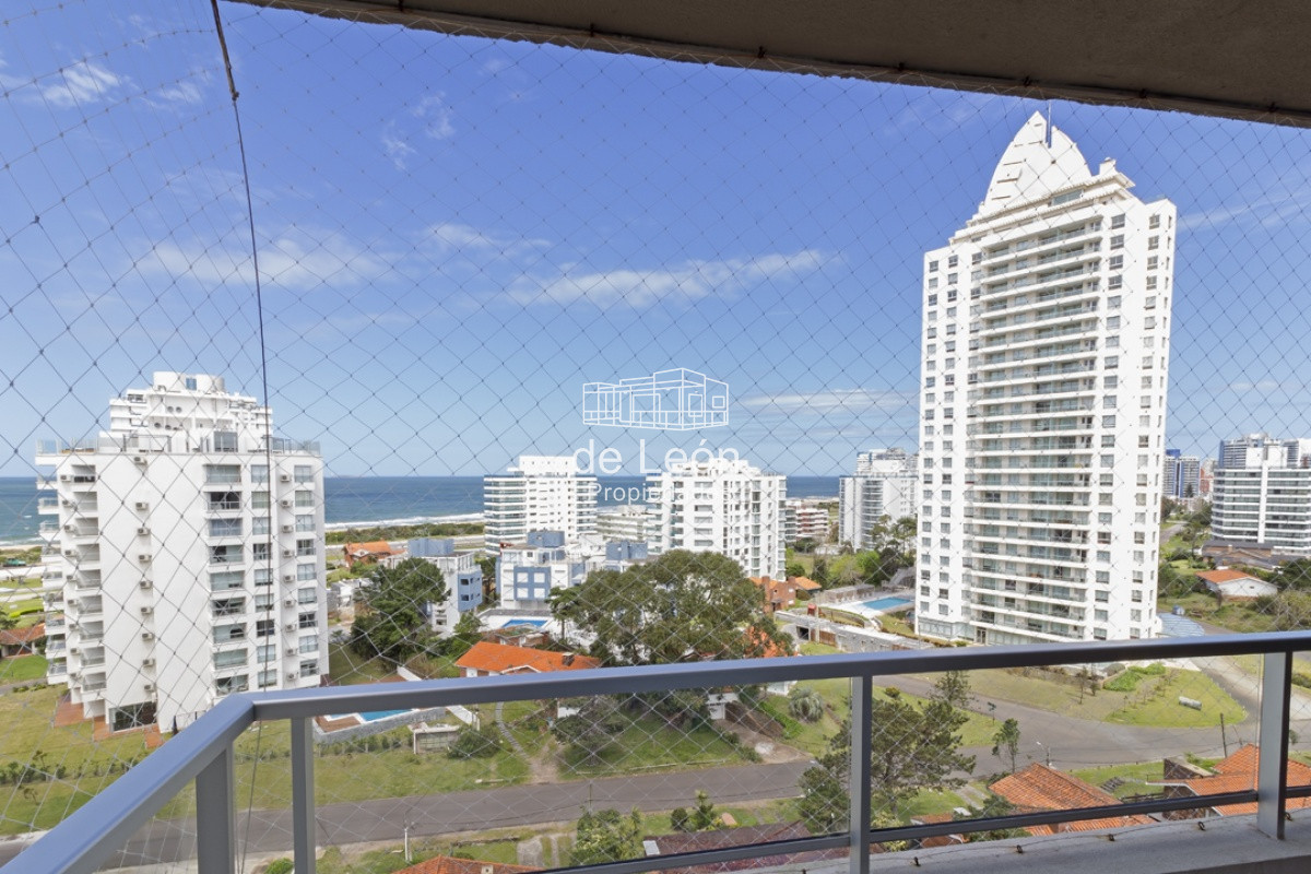 Apartamento ID.15182 - Departamento de 2 dormitorios en Punta del Este