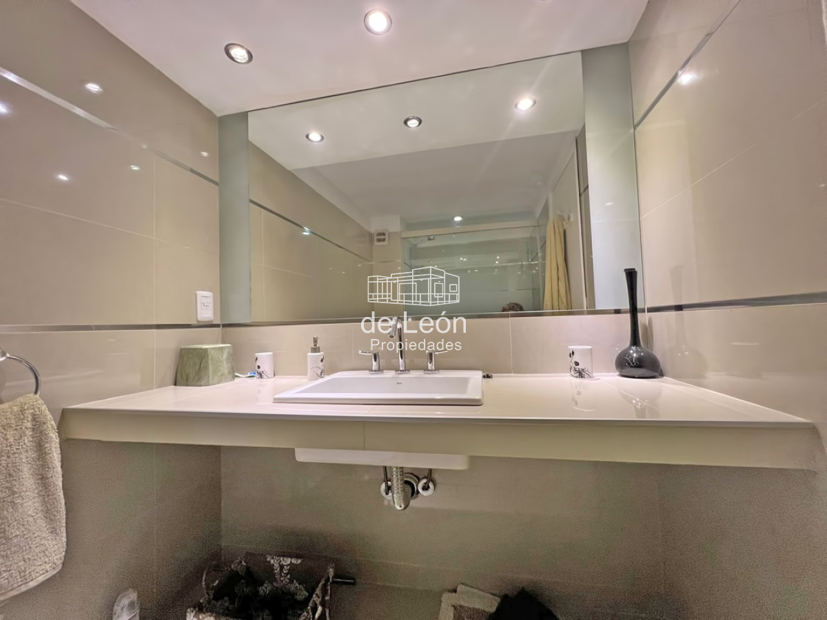 Apartamento ID.15183 - Apartamento en venta y alquiler en Brava Punta del Este, 2 dormitorios, 3 baños
