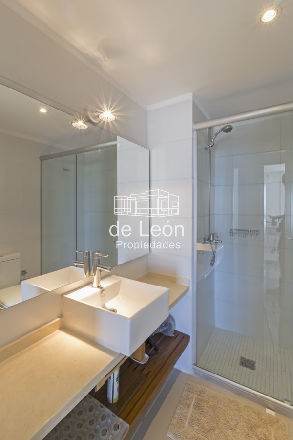 Apartamento ID.15182 - Departamento de 2 dormitorios en Punta del Este