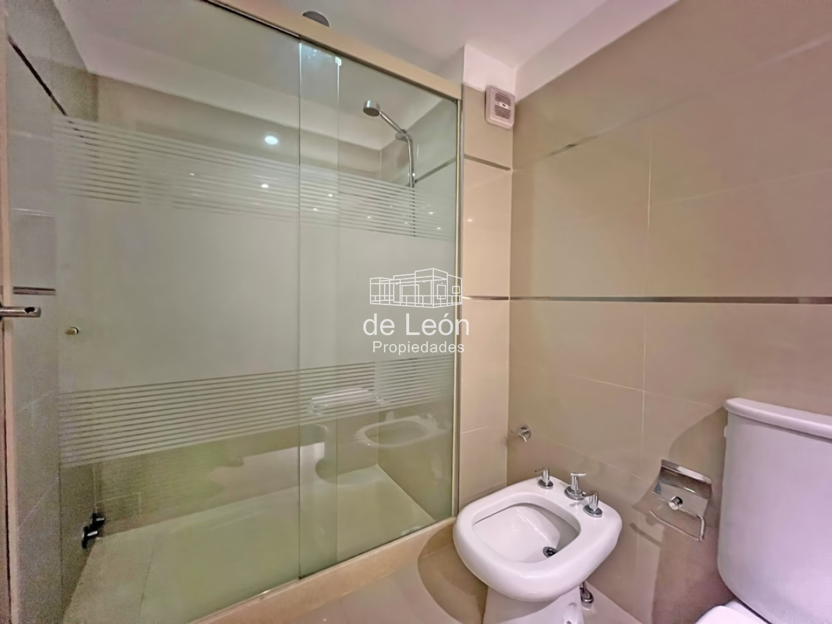 Apartamento ID.15183 - Apartamento en venta y alquiler en Brava Punta del Este, 2 dormitorios, 3 baños