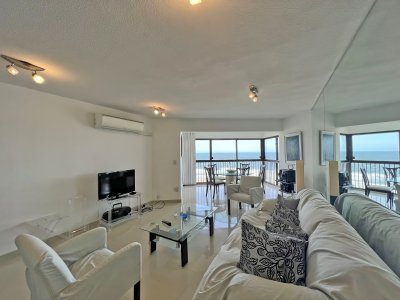 Apartamento en venta y alquiler en Brava Punta del Este, 2 dormitorios, 3 baños