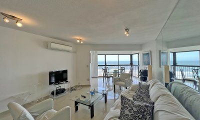Apartamento en venta y alquiler en Brava Punta del Este, 2 dormitorios, 3 baños
