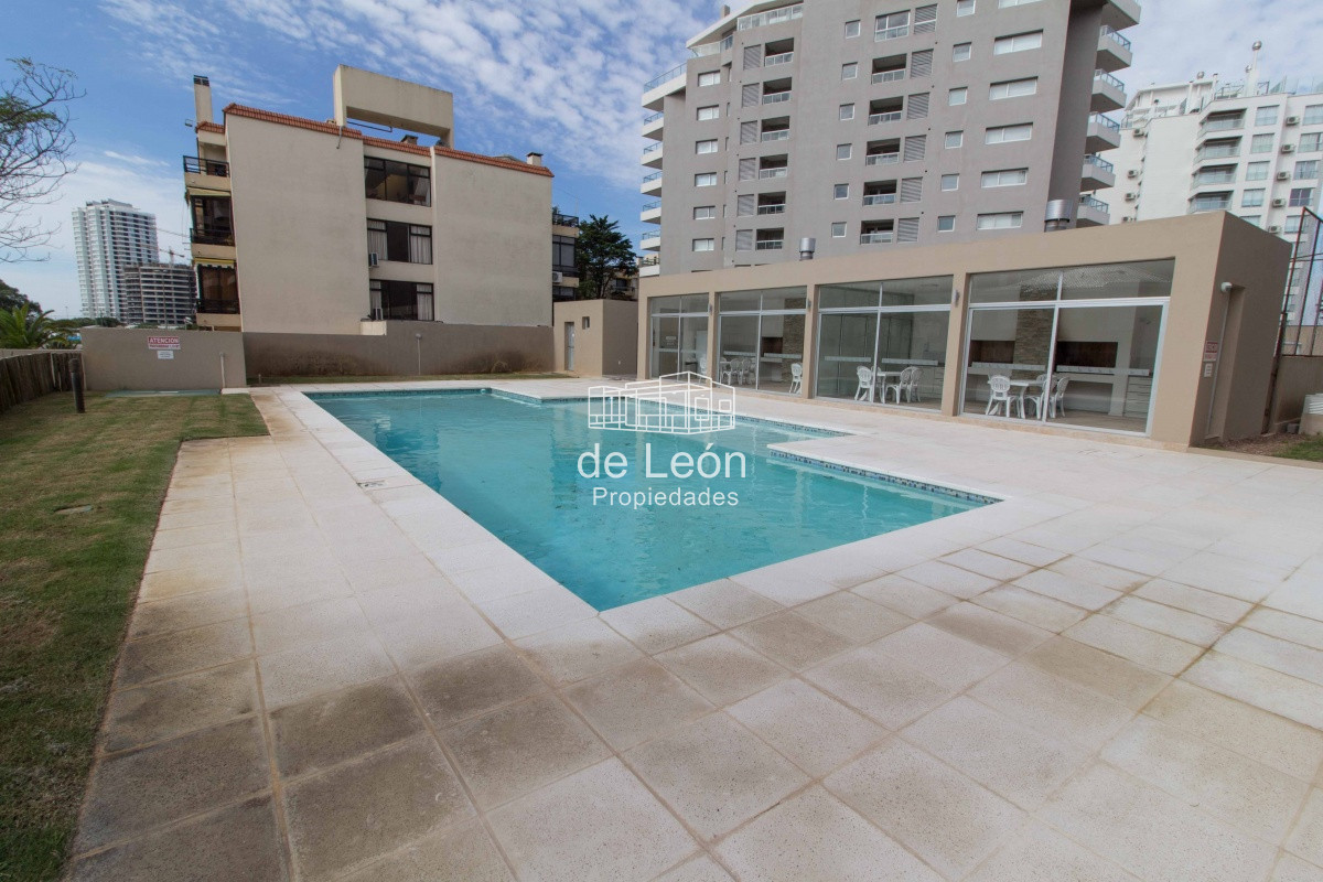Apartamento ID.15182 - Departamento de 2 dormitorios en Punta del Este