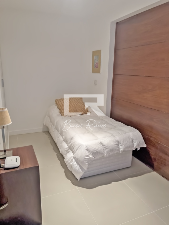 Apartamento ID.824 - Apartamento en venta y alquiler en Brava Punta del Este, 2 dormitorios, 2 baños