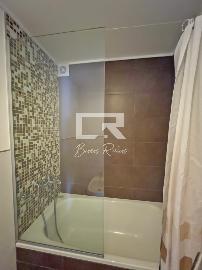 Apartamento ID.824 - Apartamento en venta y alquiler en Brava Punta del Este, 2 dormitorios, 2 baños