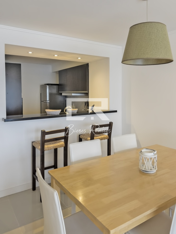 Apartamento ID.824 - Apartamento en venta y alquiler en Brava Punta del Este, 2 dormitorios, 2 baños