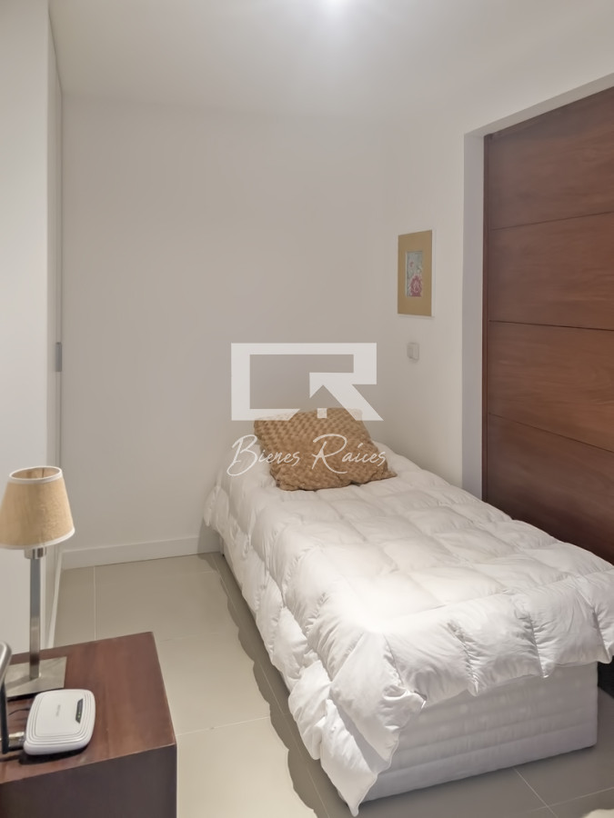 Apartamento ID.824 - Apartamento en venta y alquiler en Brava Punta del Este, 2 dormitorios, 2 baños