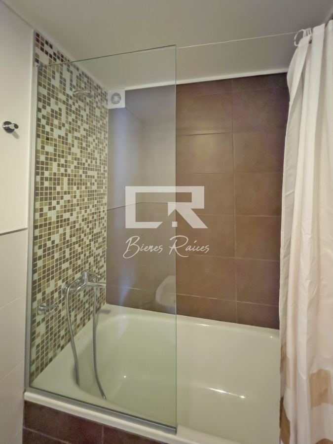 Apartamento ID.824 - Apartamento en venta y alquiler en Brava Punta del Este, 2 dormitorios, 2 baños