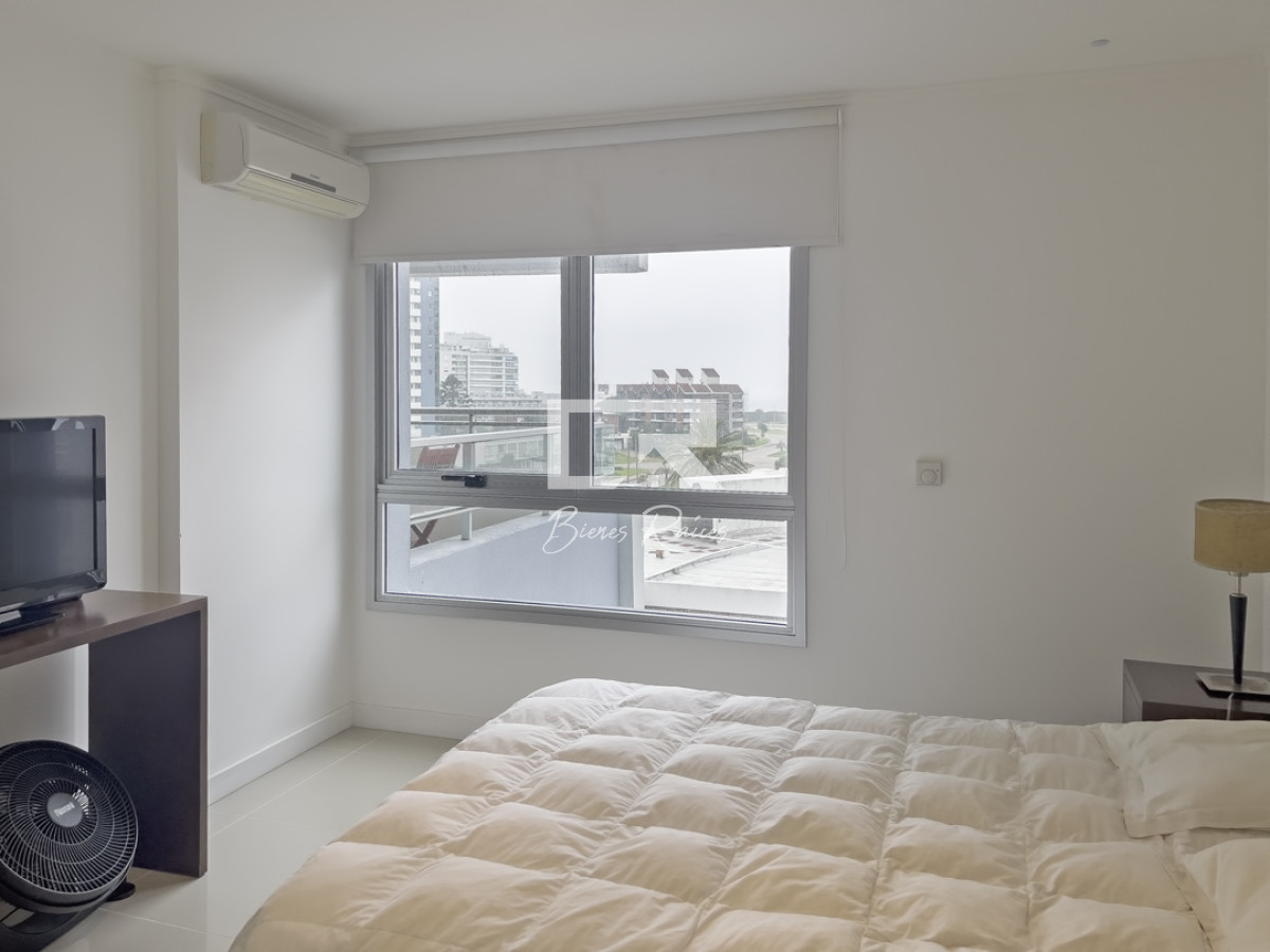 Apartamento ID.824 - Apartamento en venta y alquiler en Brava Punta del Este, 2 dormitorios, 2 baños