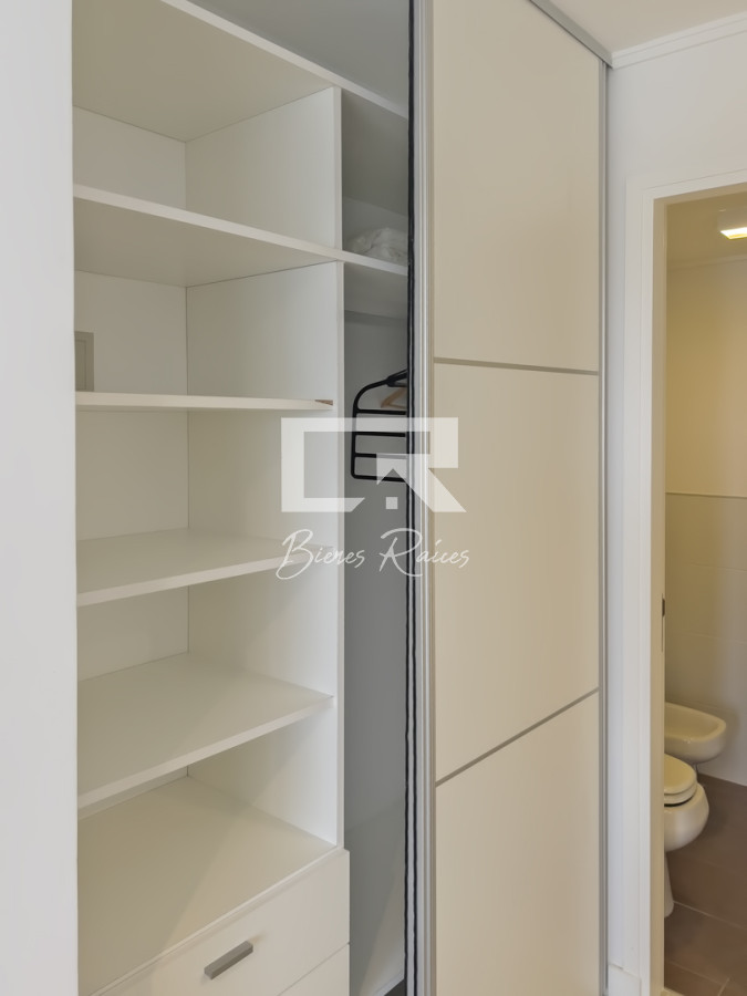 Apartamento ID.824 - Apartamento en venta y alquiler en Brava Punta del Este, 2 dormitorios, 2 baños