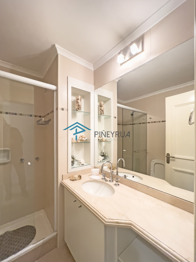 Apartamento ID.216 - Departamento 2 dormitorios en Venta en Punta del Este