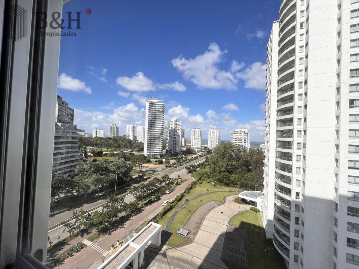 Apartamento ID.7086 - Ocean Drive en venta 4 dormitorios