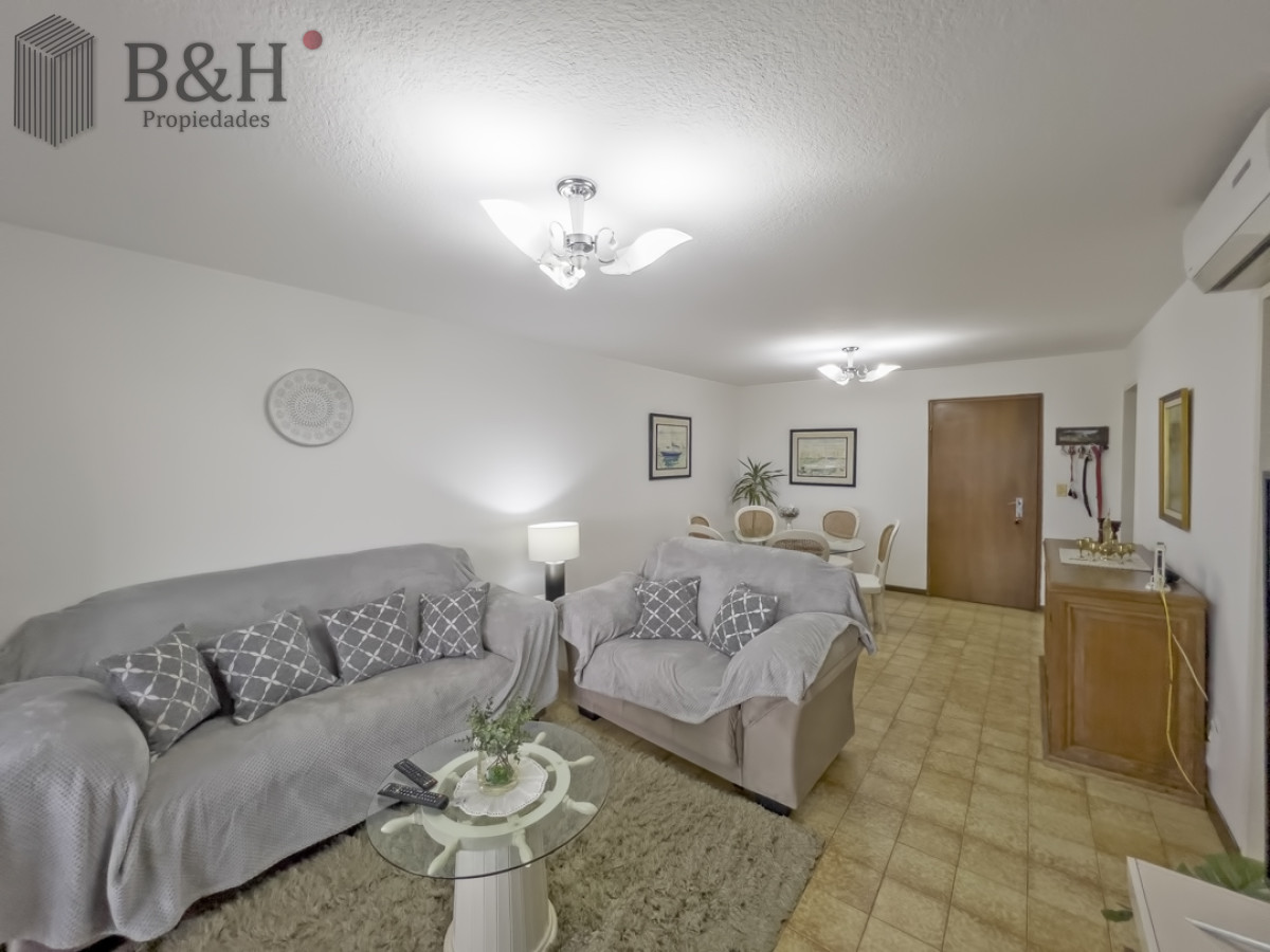 Apartamento ID.283 - Muy lindo apartamento en piso intermedio.