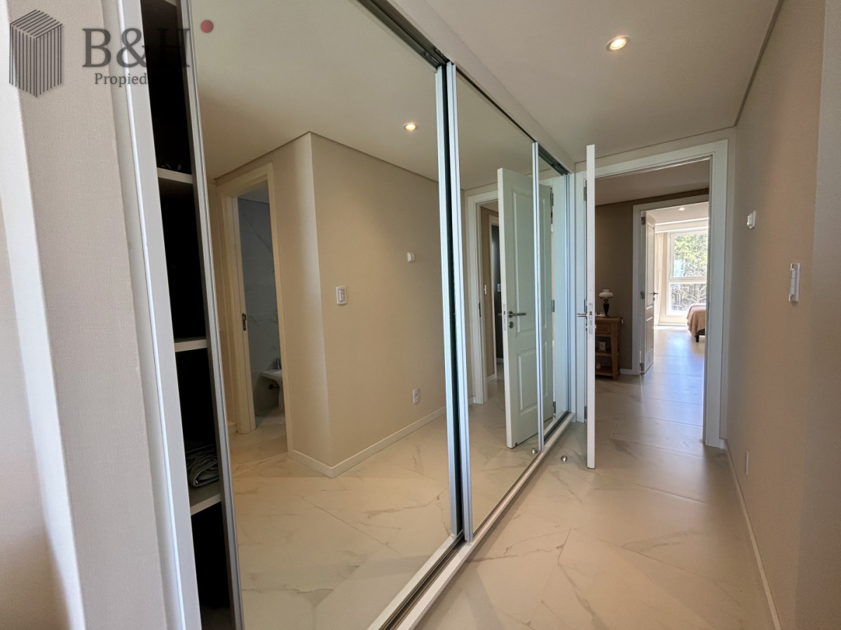 Apartamento ID.7212 - Apartamento en venta en primera linea al mar 