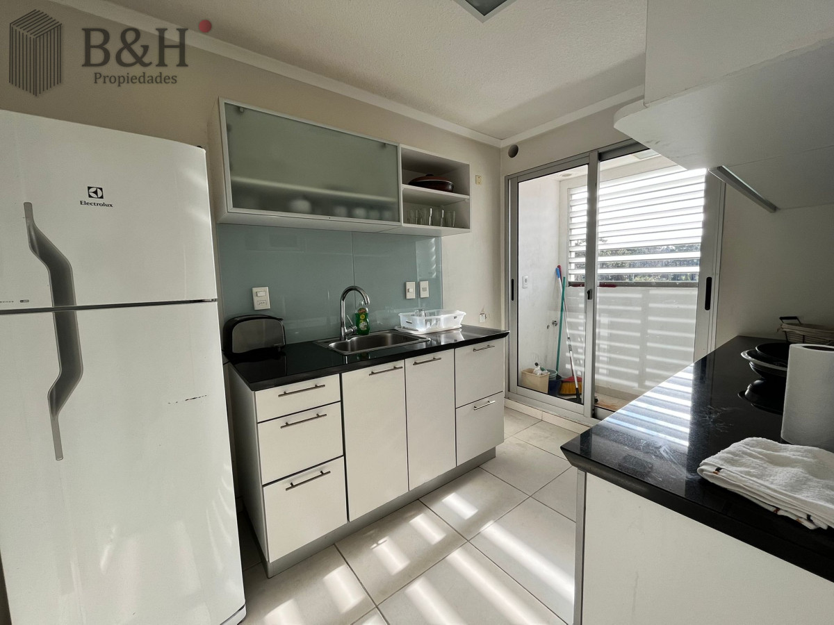 Apartamento ID.3279 - En venta o alquiler anual en torre con amenities 